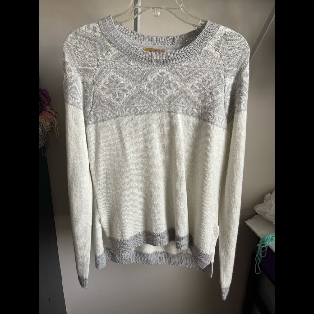Vera Wang sweater